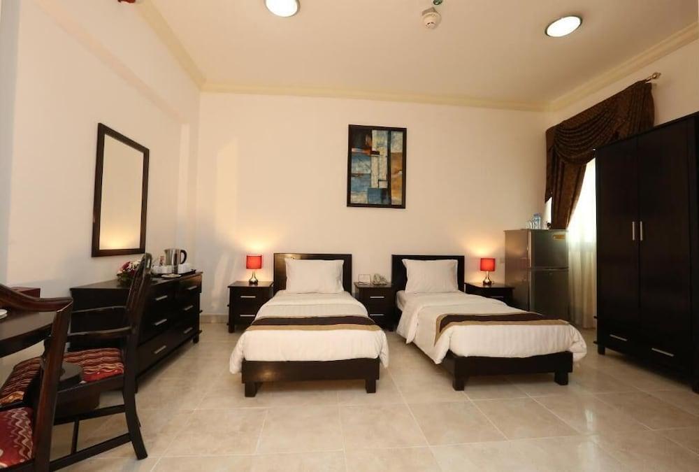 La Villa Palace Hotel Ad Dawhah Esterno foto