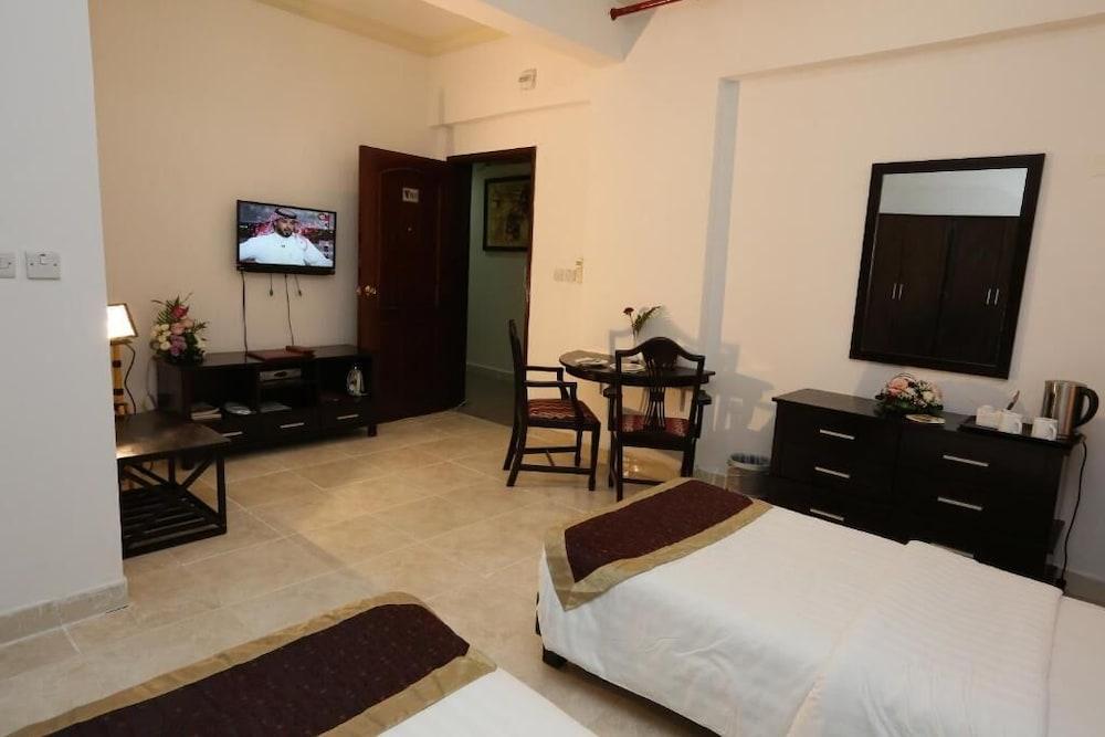 La Villa Palace Hotel Ad Dawhah Esterno foto