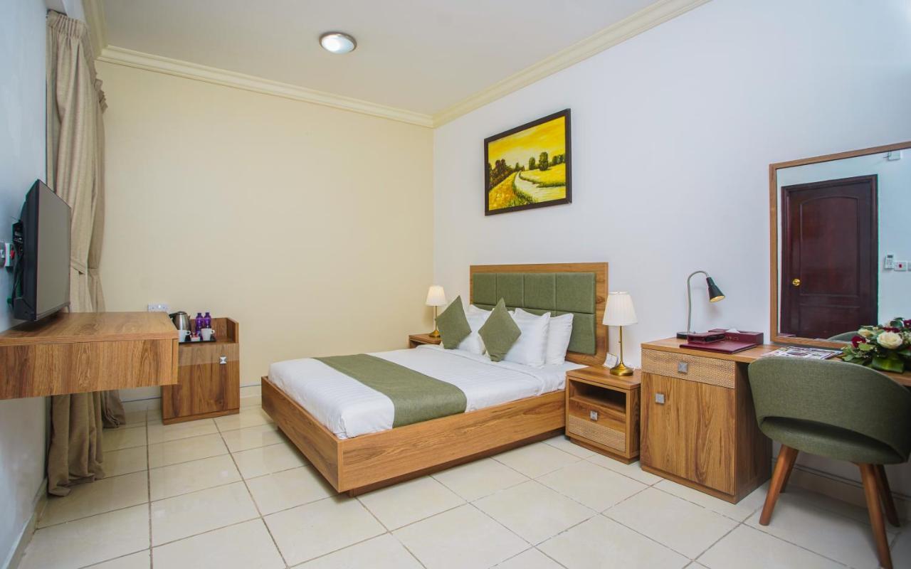 La Villa Palace Hotel Ad Dawhah Esterno foto