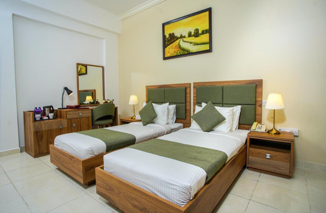 La Villa Palace Hotel Ad Dawhah Esterno foto