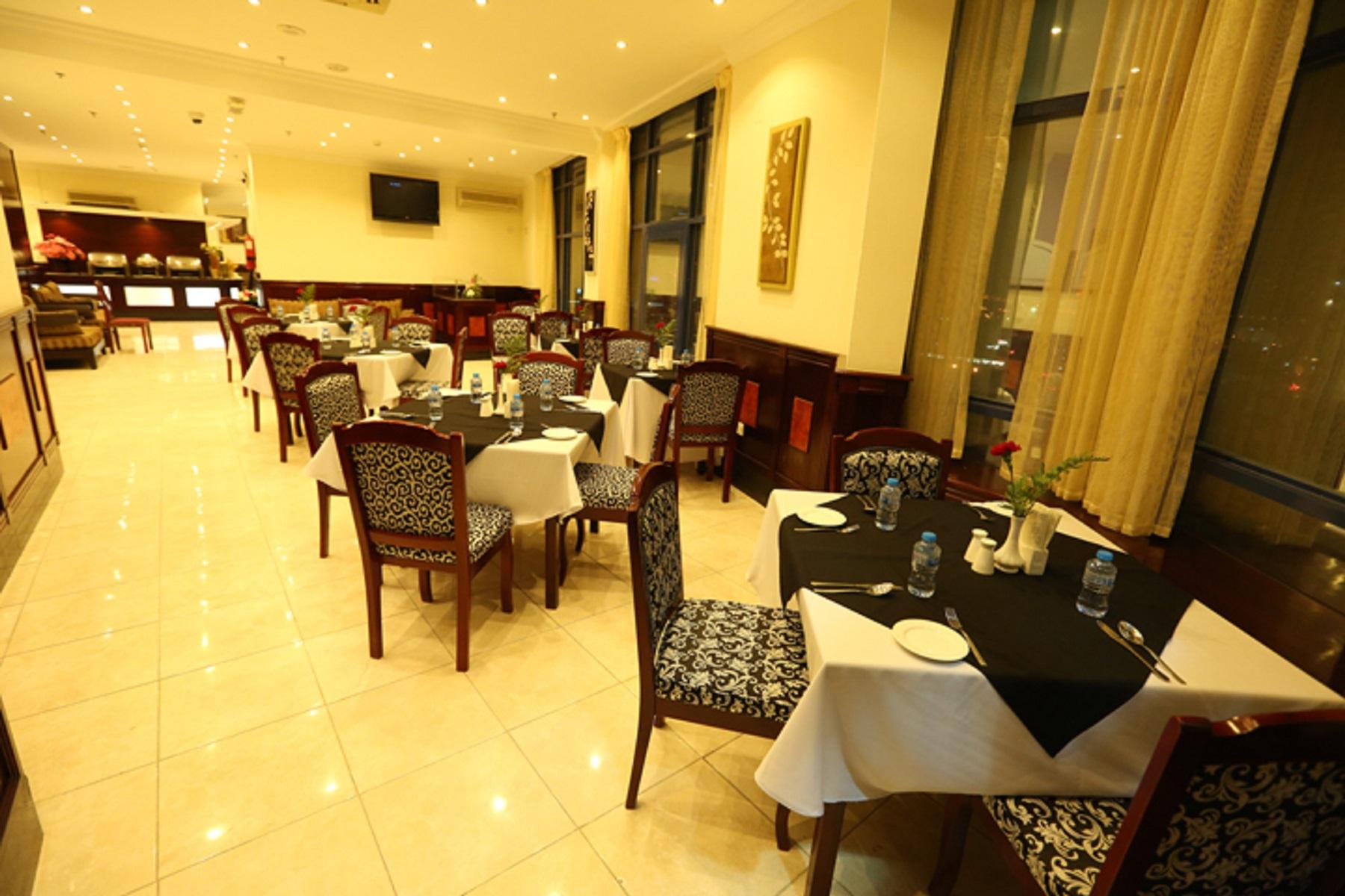 La Villa Palace Hotel Ad Dawhah Esterno foto
